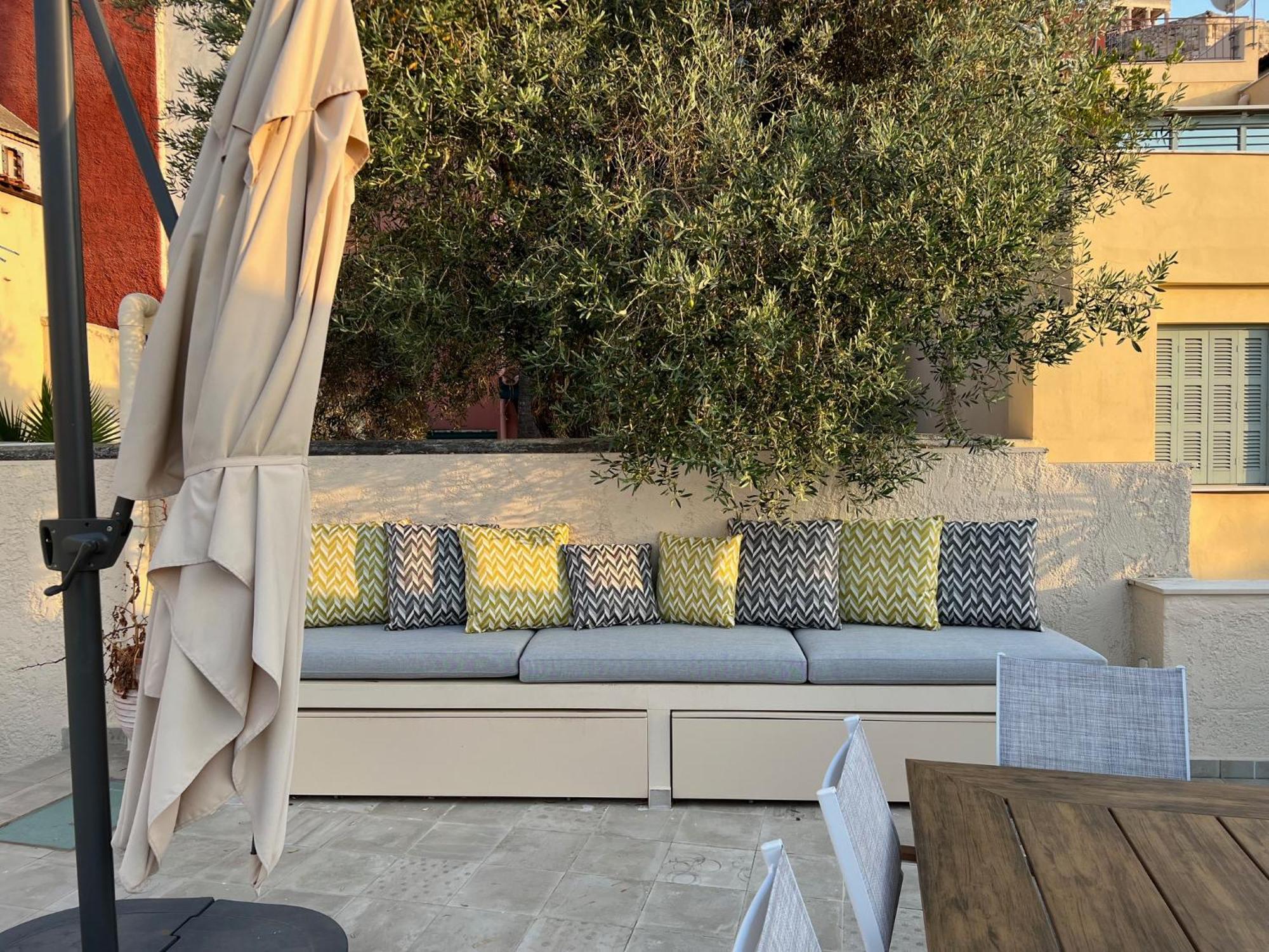 Stylish And Cozy House In Athens, Plakaアパートメント エクステリア 写真